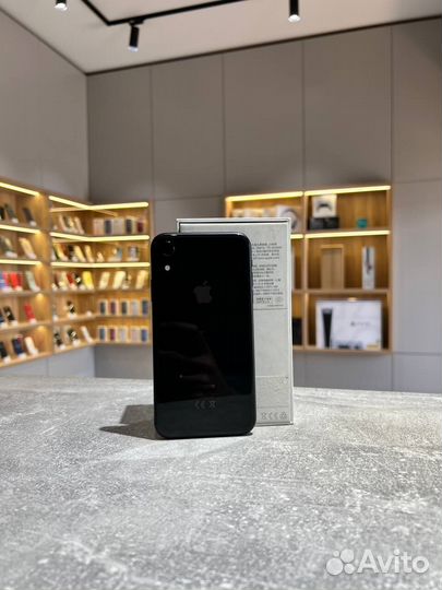 iPhone Xr, 64 ГБ