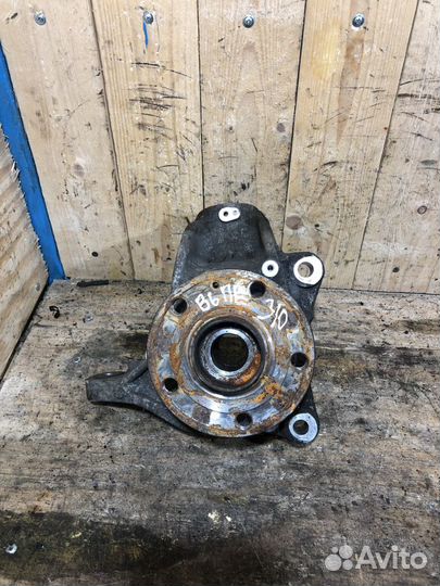 Поворотный кулак правый VW Passat B6 312 мм