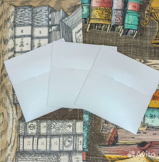 Конверт бумажный плотный