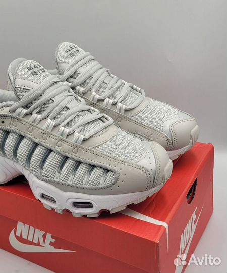 Кроссовки Nike Air Max Tailwind 4