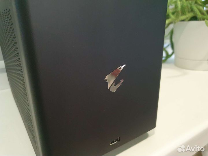 Gigabyte GeForce RTX 3080 aorus gaming BOX (LHR)