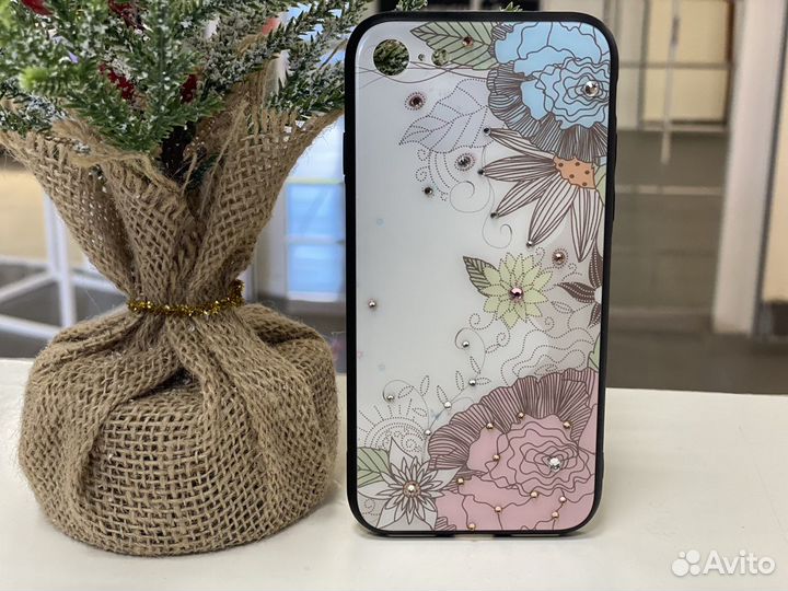 Чехол на iPhone 7