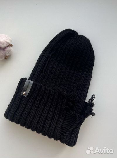 Шапка женская вязаная черная