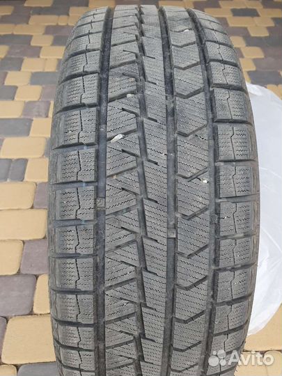 Ovation WV-688 225/55 R19 99H