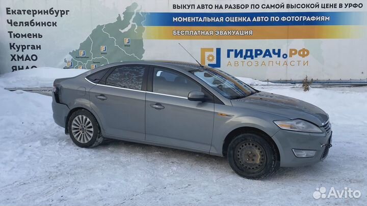 Механизм регулировки ремня безопасности Ford Monde