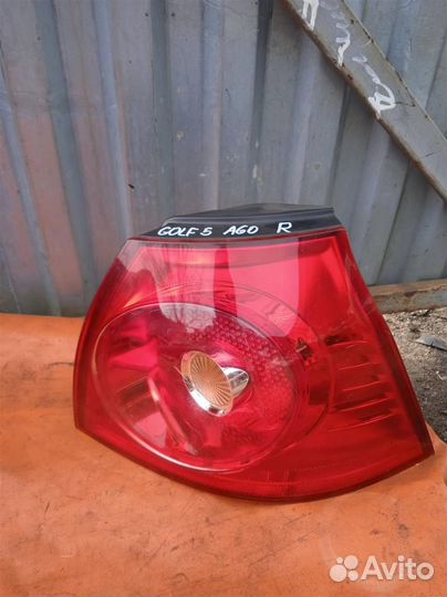 Фонарь задний правый VW Golf V (2003-2009)