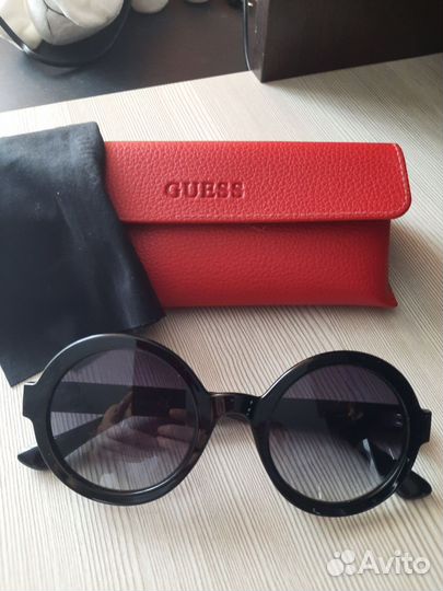 Солнцезащитные очки женские Guess 2 пары