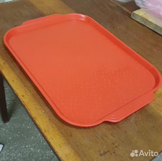 Поднос