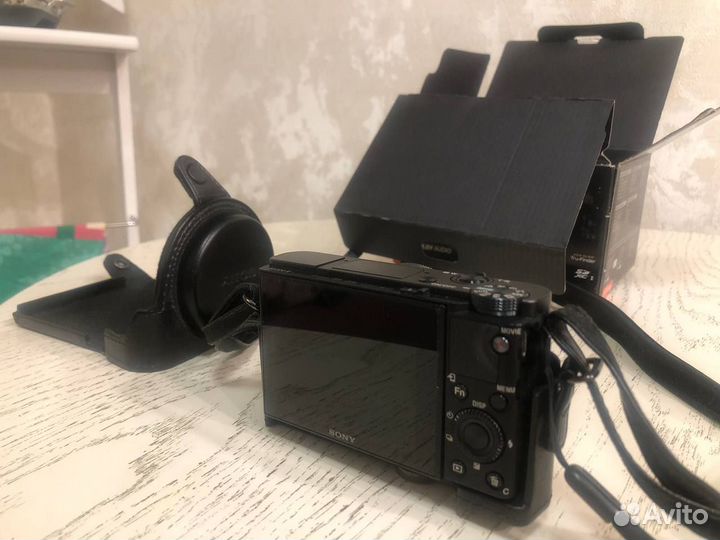 Sony Cyber-shot DSC-RX100M5A