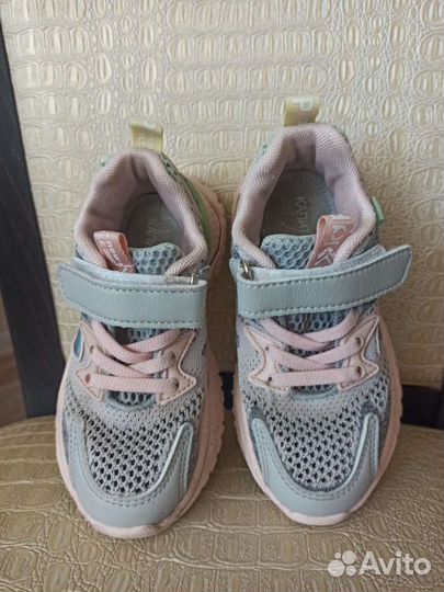 Кроссовки для девочки 28