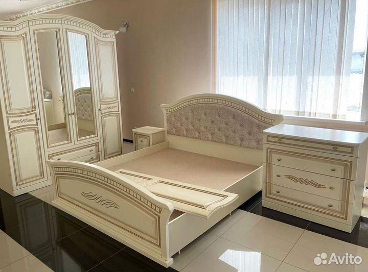 Спальный гарнитур Афина в наличии на складе