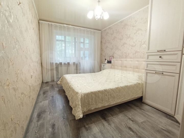 3-к. квартира, 56 м², 2/5 эт.