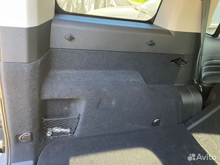 Обшивка багажника левая Tank 300