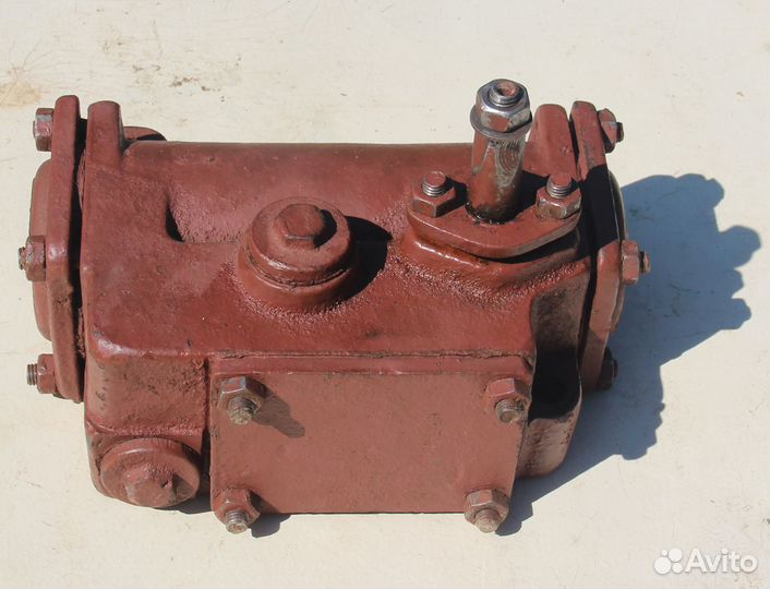 Насос ручной поршневой Р 0.8-30, 1999г