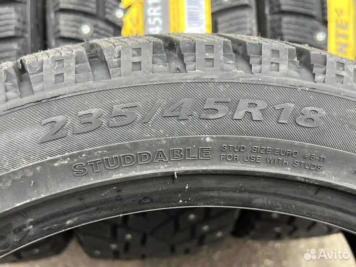 Delinte Winter WD42 235/45 R18 98T