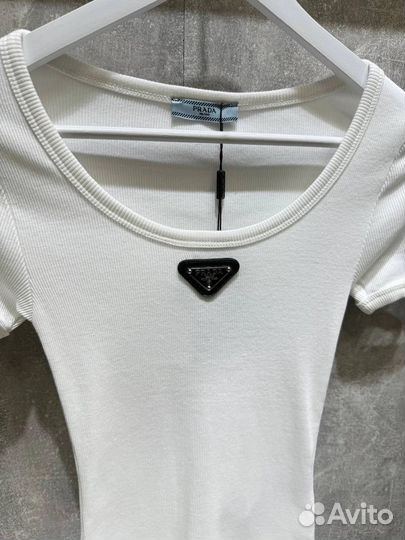 Prada футболка женская