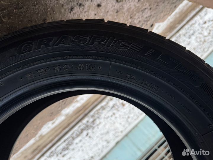 Dunlop Graspic DS3 215/60 R16 98Q