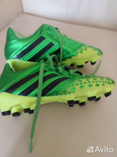 Бутцы Адидас на мальчика р.28, 31