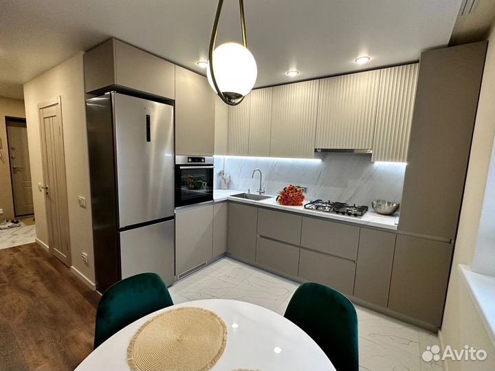 Угловая кухня на заказ. Производство