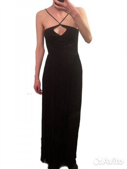 Платье черное на брительках