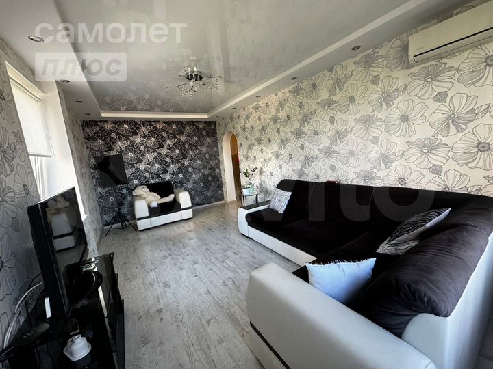 3-к. квартира, 80 м², 5/16 эт.