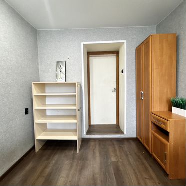Комната 12 м² в 4-к., 1/10 эт.