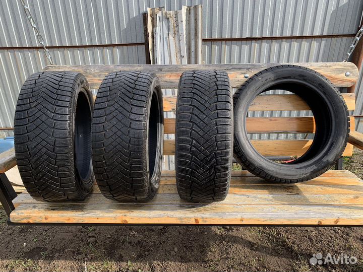 Pirelli Ice Zero FR 225/45 R17 94H