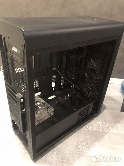 Корпус Zalman i3