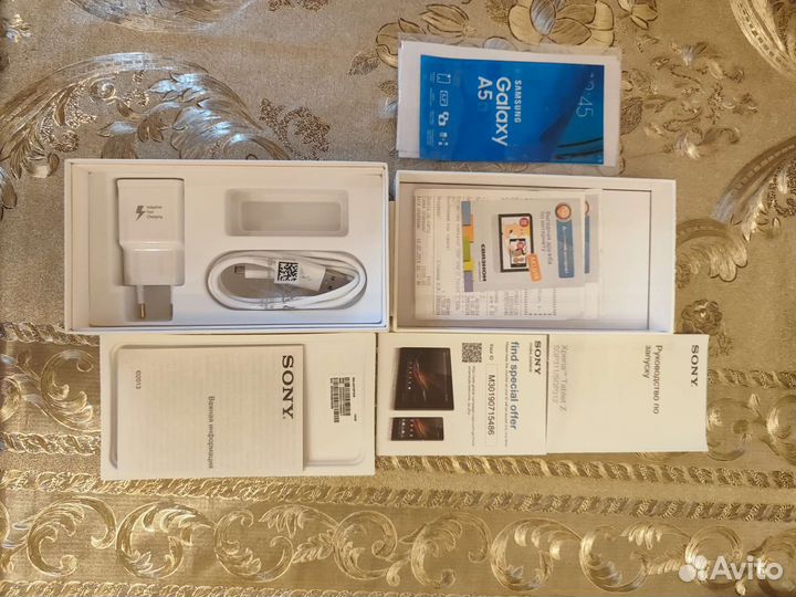 Зарядное устройство для телефона samsung и коробка