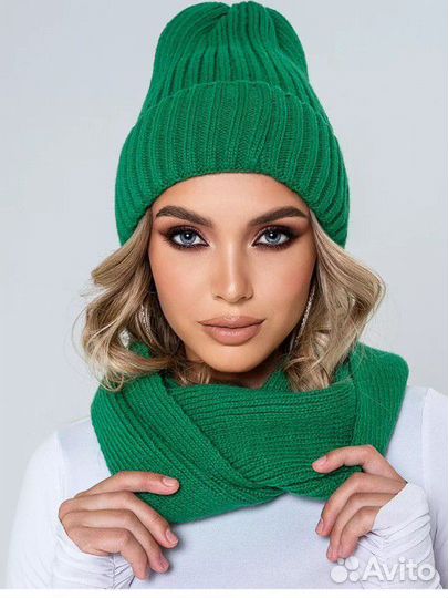 Комплект шапка и снуд