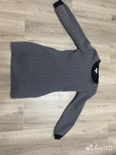 Платье женское 42 44