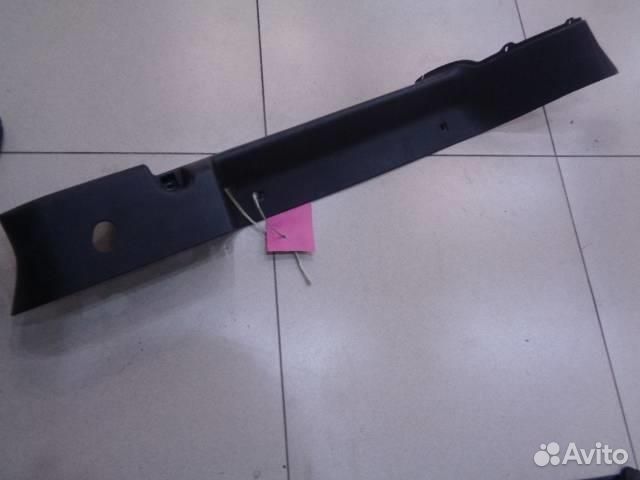 Кронштейн полки багажника правый Ford Mondeo 3 20