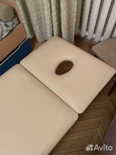 Массажный стол