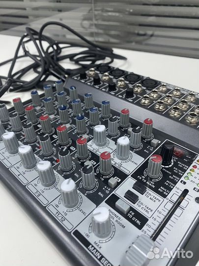 Микшер behringer xenyx 1202FX