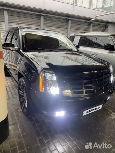 Cadillac Escalade 6.2 AT, 2011, 215 000 км