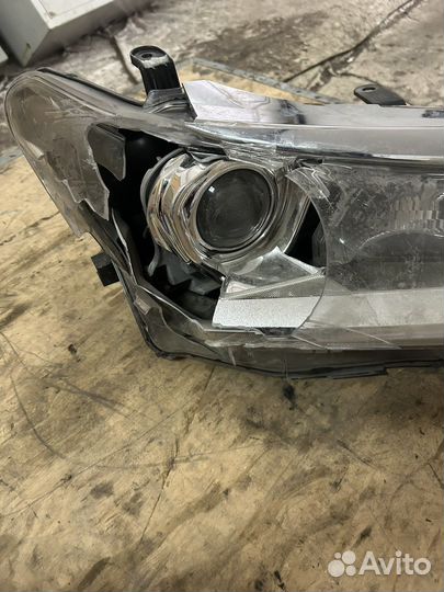 Фара передняя правая тойота филдер