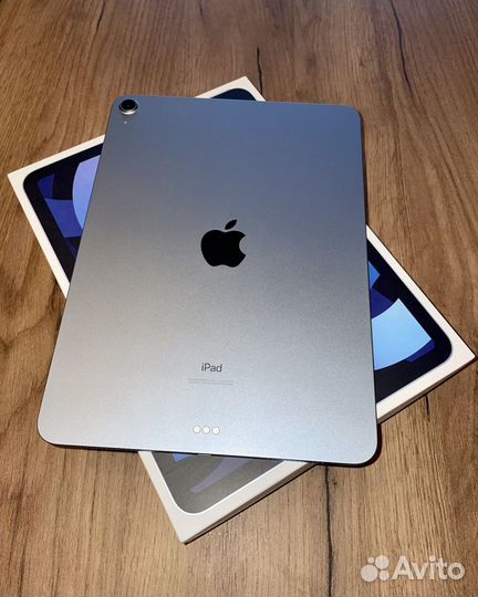 Apple iPad Air 2020 + Smart Folio for iPad Air