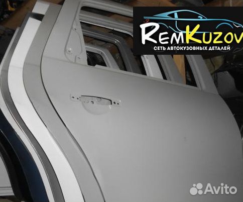 Двери Рено Дастер 2010- В цвет и некрашеные