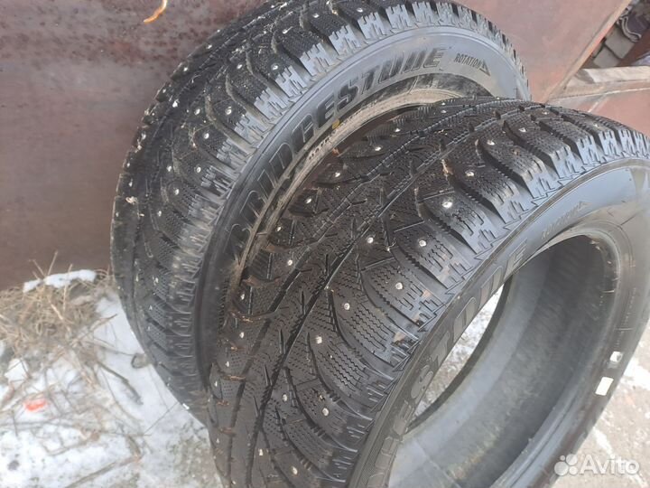 Bridgestone Ice Cruiser 7000 215/60 R17