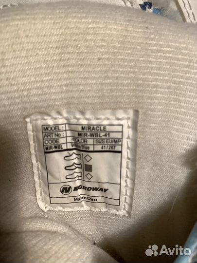 Коньки фигурные женские 39-40 размр