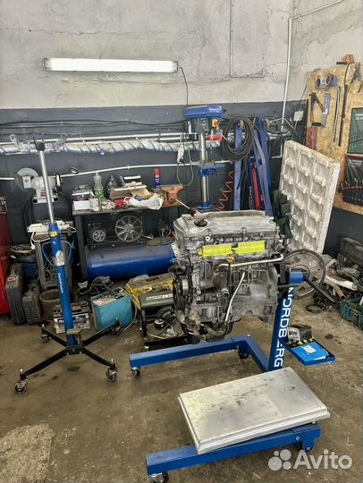 Двигатель 2 AZ