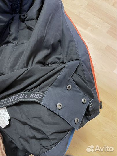 Сноубордическая куртка мембранная 15/15