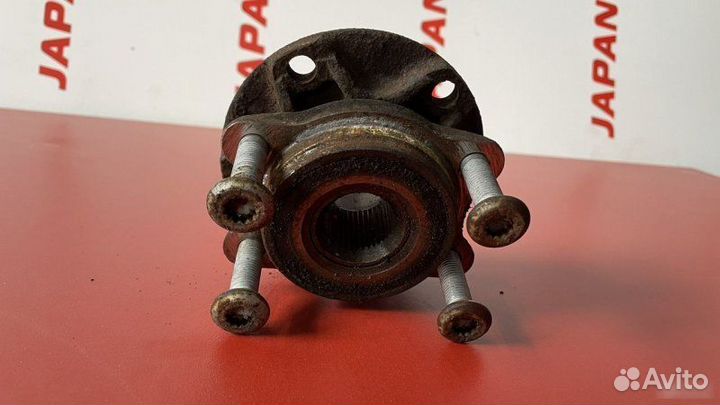 Ступица передняя левая Audi A6 C6 2.8 FSI