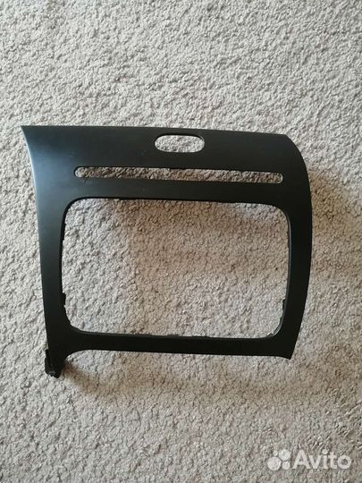 Головное устройство на kia cerato 3