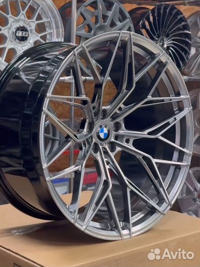 Кованные диски R22 5x112 на BMW G05 G06 G07