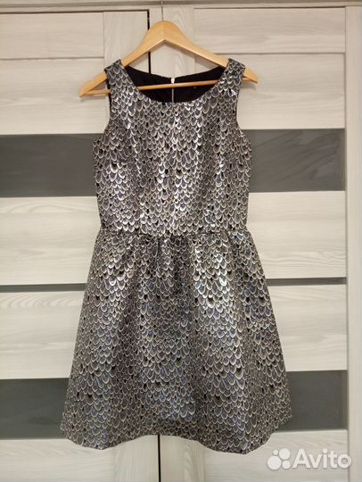 Нарядное платье