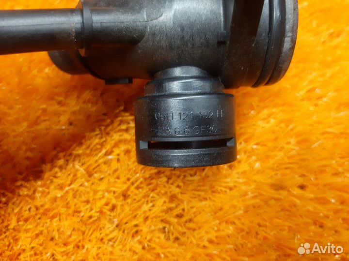 Тройник системы охлаждения Audi A5 8T cdnc 2010