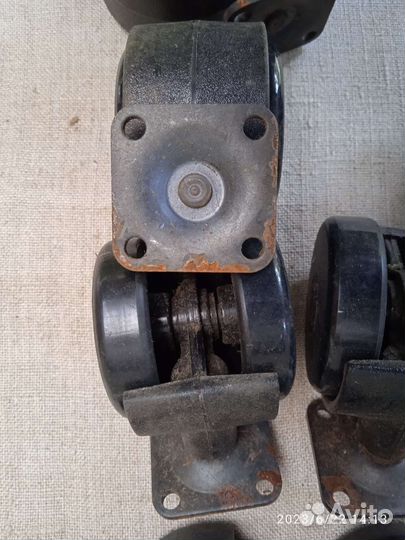 Колесики для мебели