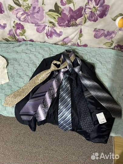 Школьный костюм, галстук