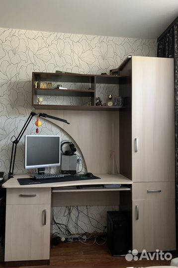 Компьютерный стол